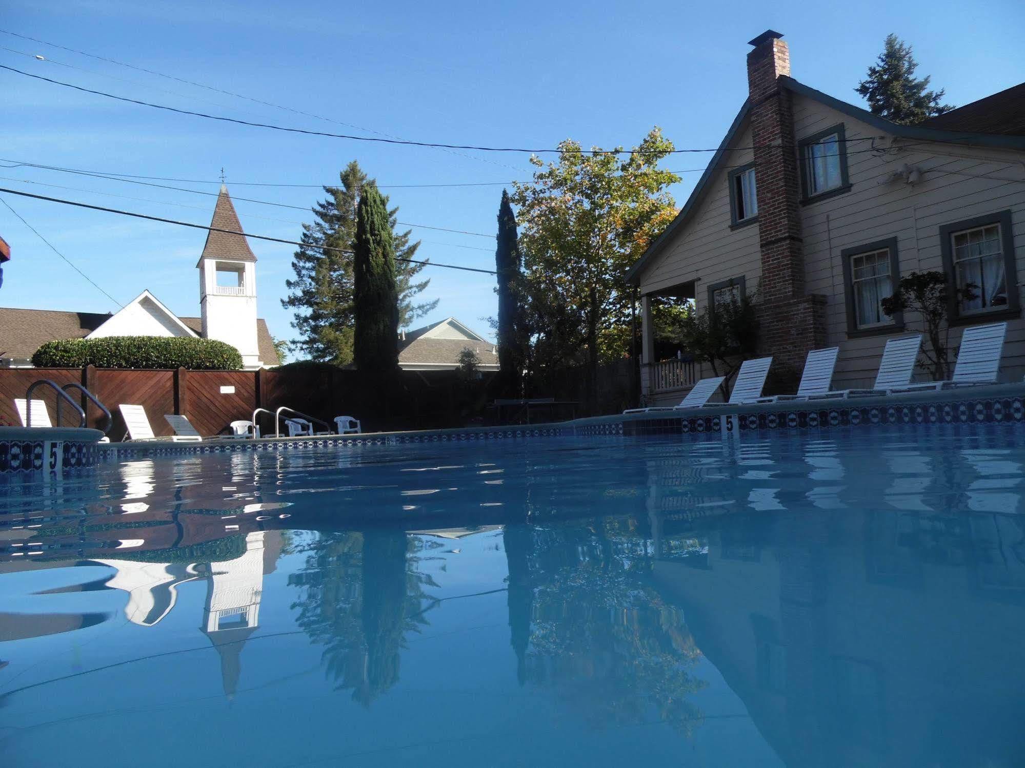 Riverlane Resort Guerneville Buitenkant foto