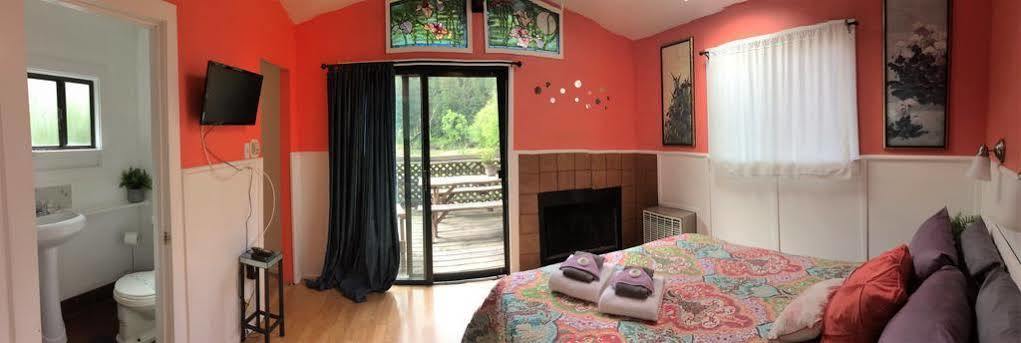 Riverlane Resort Guerneville Buitenkant foto